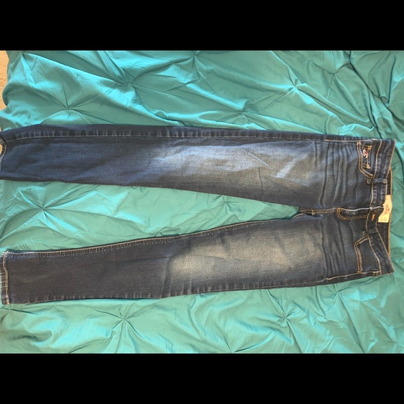 Hollister Jeans - Picture 1 of 2